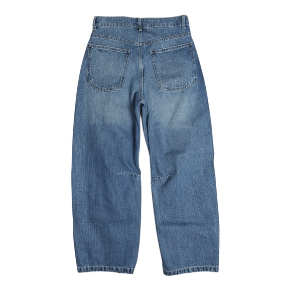 ZARA Baggy Balloon Mid-Rise Jeans | Coastal Model-Off-Duty Cool | 6 | Barrel - Picture 7 of 10